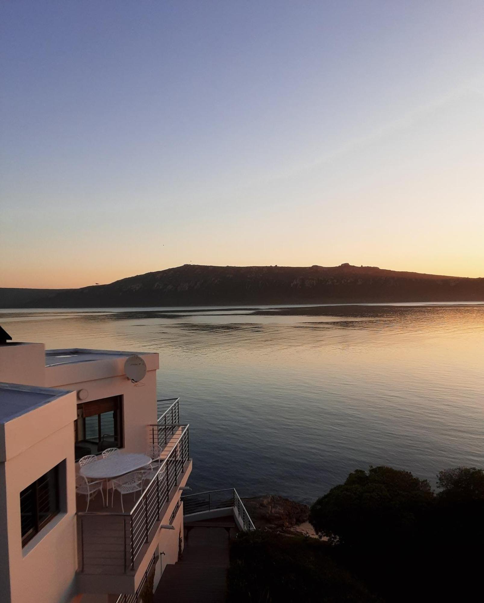 Sunset Apartment